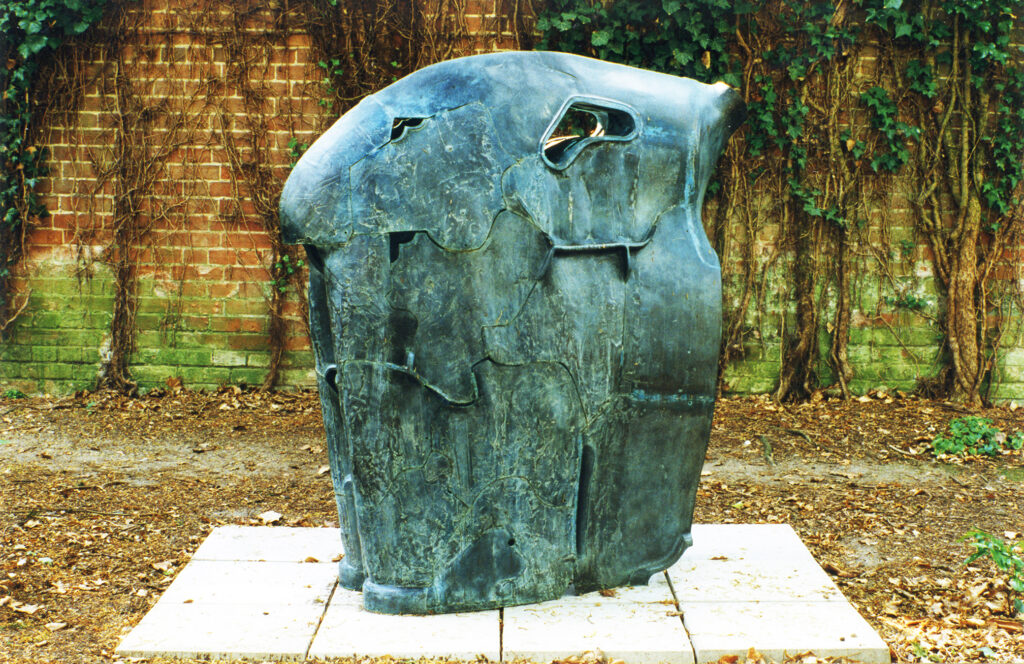 Hearts – Hide, bronze, 148cm (H), 1993