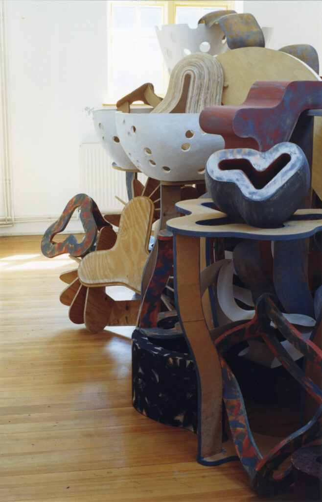 Range (detail) variable materials 1996 – 2000